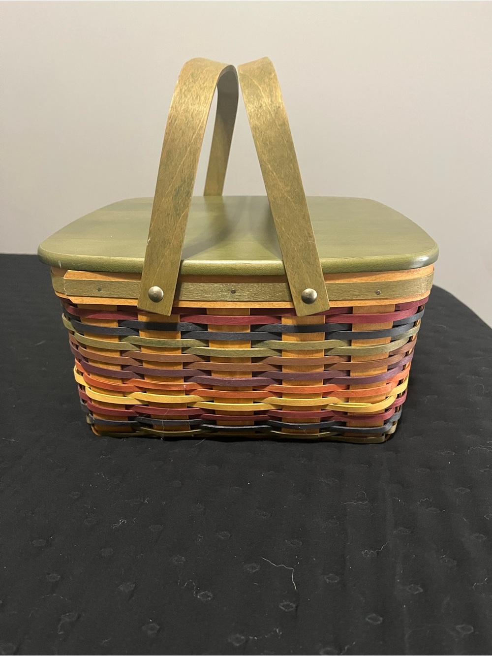 Longeberger Picnic Basket in Olive Green and Multicolor with liner and lid